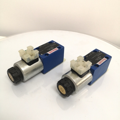 R900561276 4we6y62/Eg24n9K4 Valvola di direzione solenoide per olio Rexroth Dimensione del pacchetto