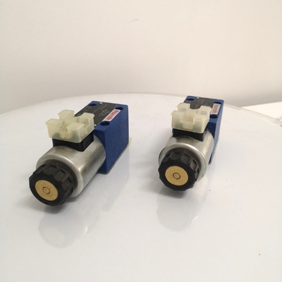 R900561276 4we6y62/Eg24n9K4 Valvola di direzione solenoide per olio Rexroth Dimensione del pacchetto