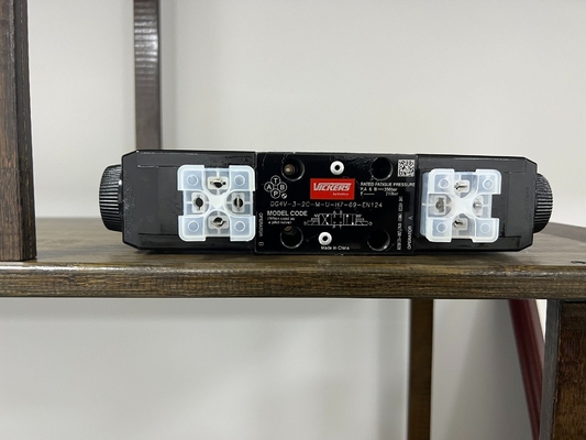 Valvola elettronica per uso domestico Dg4V-3-2c-M-U-H7-69-En124 Controllo parti di ricambio idrauliche