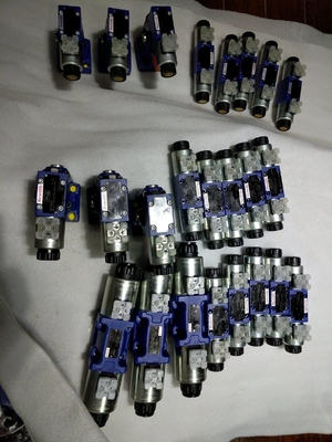 Modalità di connessione del filo interno Valvola solenoidale idraulica 4we6j62/6D62/6y62 per il lavaggio
