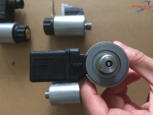 Struttura monocilindrica Parti di pompe idrauliche Bobina solenoide 3 pin 2 pin per ricambi