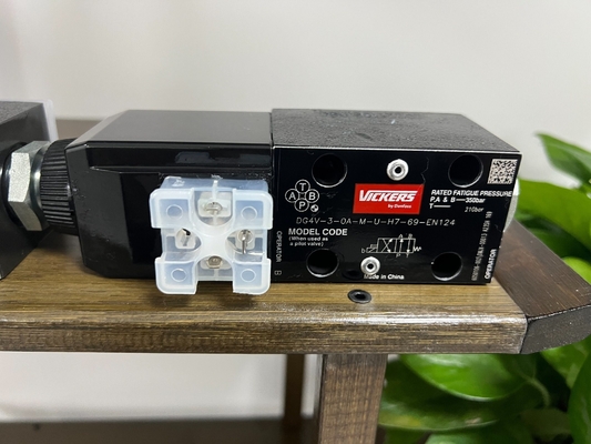 Industria Valvola solenoide Dg4V-3-2al-M-U-H7-69-En124 Ricambi idraulici