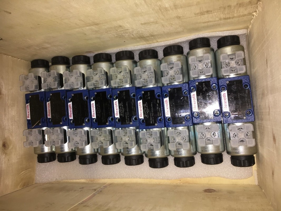 Hitachi Hpv102 Pompa idraulica duplex Hpv116 Hpv145 K3V112 Performance per tamburo a rulli